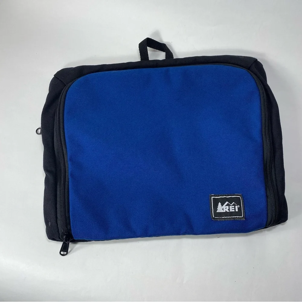 REI Multipurpose Toiletry Utility Pouch Hanging Travel Cube Pouch